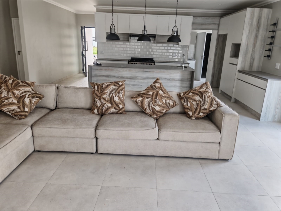3 Bedroom Property for Sale in Sandy Point Western Cape